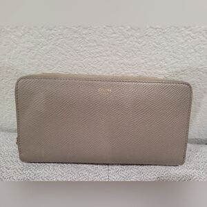 Celine Taupe Leather Wallet. Authentic. Great Condition.